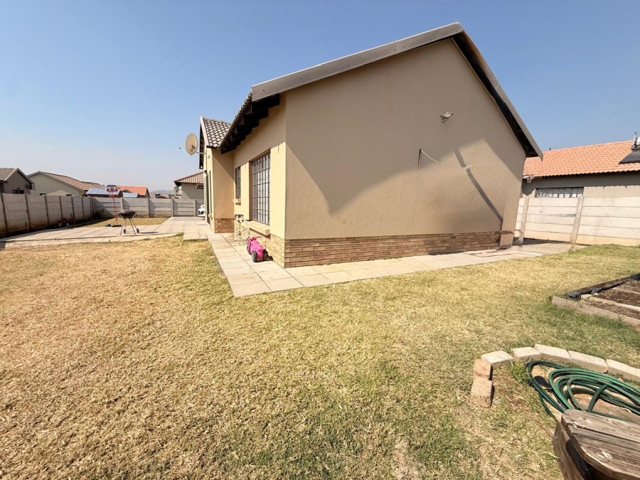 3 Bedroom Property for Sale in Waterkloof East North West